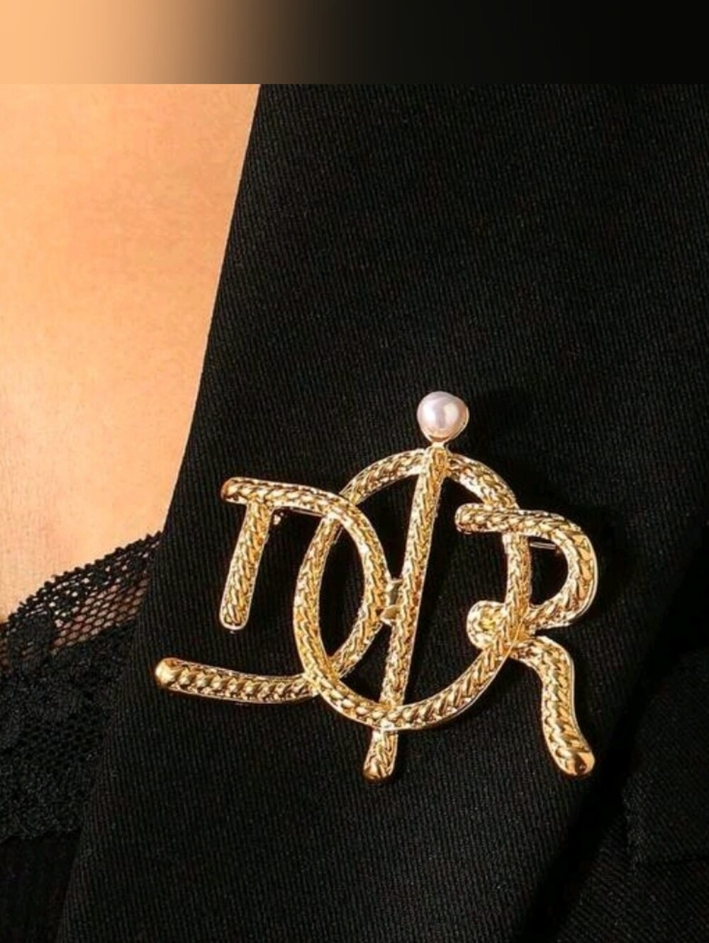 Luxury Brooch - Picture 2 of 7